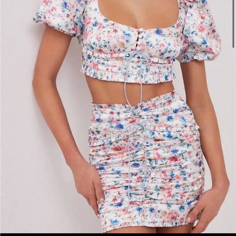 For love and lemons crop top.